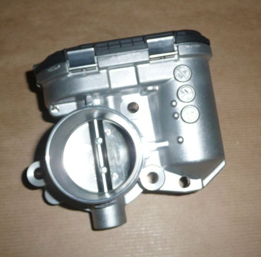 Przepustnica Peugeot 206 1.4 16V