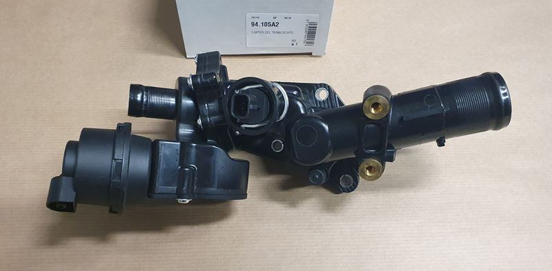 Obudowa Termostatu Renault Megane III