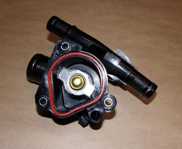 Obudowa termostatu Renault Laguna II 2.0 Dci