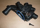 Obudowa termostatu Citroen C4 Peugeot 308 1.6 16V