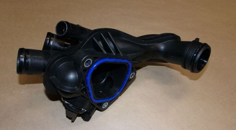 Obudowa termostatu Citroen C4 DS3/4 Peugeot 207 RCZ