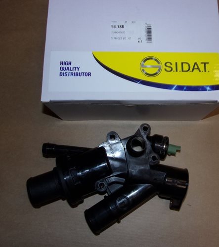Obudowa termostatu Citroen C4 C5 X7 Peugeot 308 407