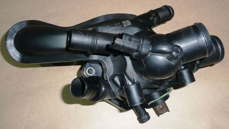 Obudowa termostatu Citroen C5 X7 1.6 THP