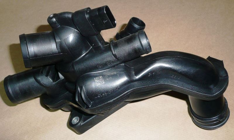 Obudowa termostatu Citroen C3 DS3 Peugeot 207 208