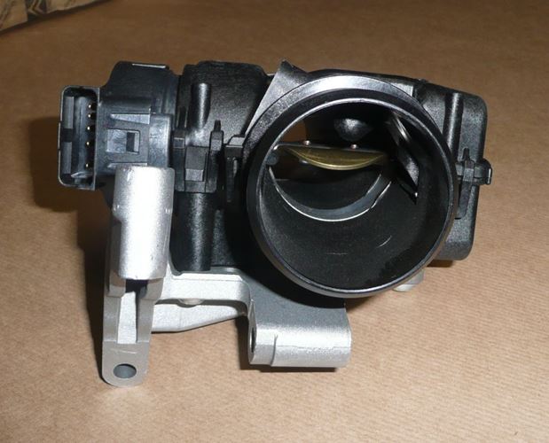 Dozownik powietrza Citroen C2, C3 Peugeot 307 1.6 HDI