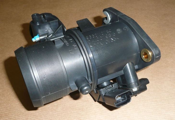 Dozownik powietrza Citroen C4 Peugeot 308 2.0 HDI