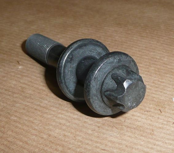 Śruba wałka rozrządu Peugeot 3008 1.6 THP