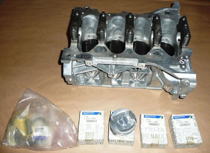 Blok silnika Renault Megane III 2.0 16V