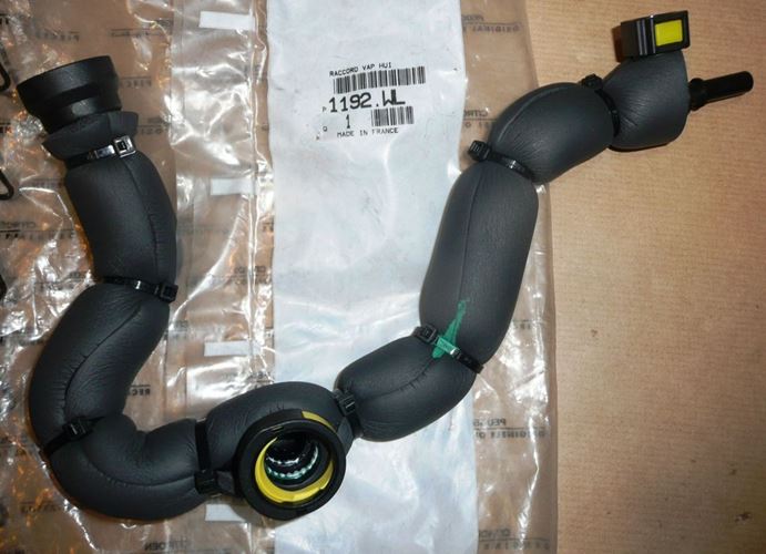 Przewód odmy oleju Citroen C2 C3 Peugeot 206 1.4
