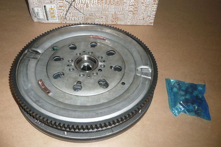 Koło dwumasowe Renault Master III 2.3 Dci