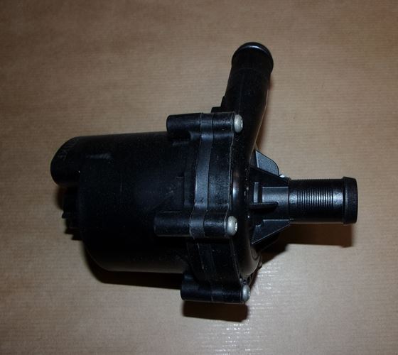 Pompa obiegu wody Renault Kangoo II Twingo III