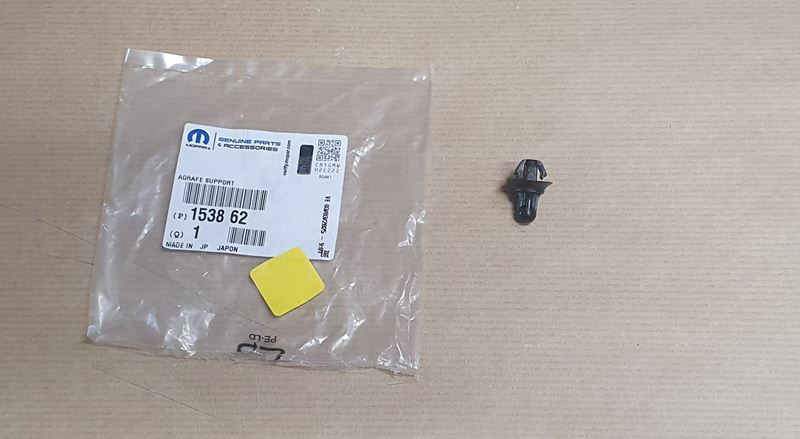 Spinka sprężyny pokrywy paliwa Citroen C1