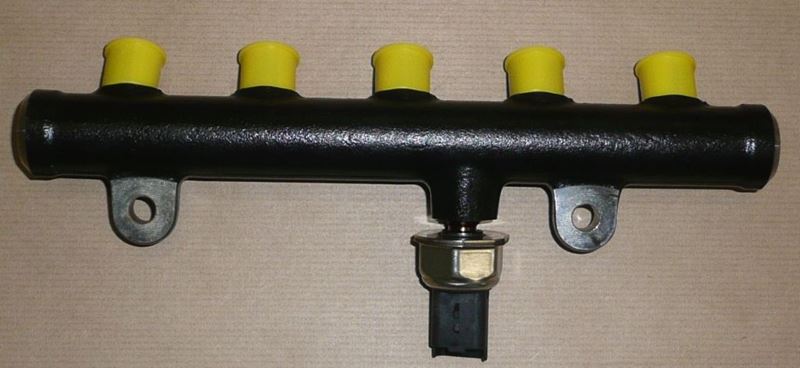 Rampa wtrysku Citroen C4 C8 Peugeot 307 2.0 Hdi