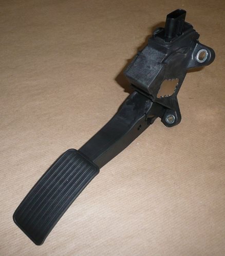 Pedał gazu Citroen C1 Peugeot 107
