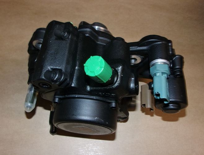 Pompa wtryskowa Peugeot 3008 5008 2.0 Hdi