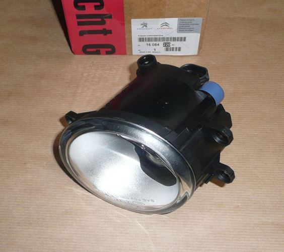 Lampa przeciwmgłowa Citroen C1 Peugeot 107 prawa przód