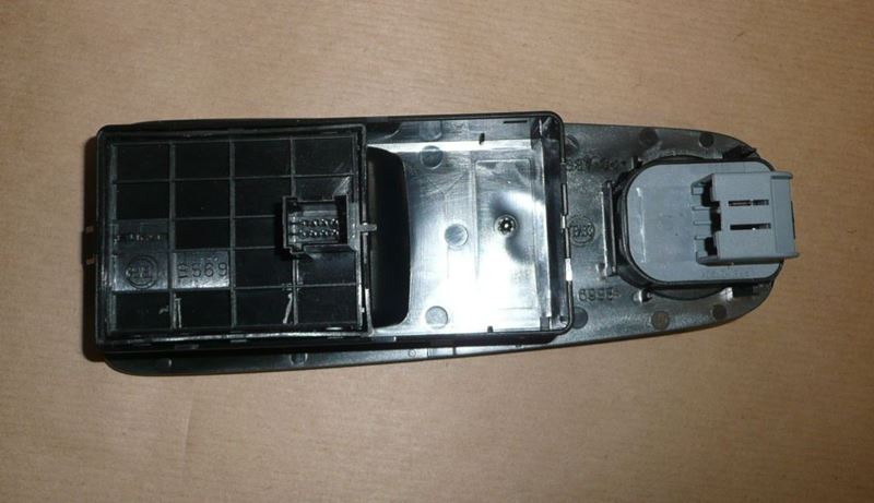 Przycisk podnoszenia i opuszczania szyb Citroen Jumper III