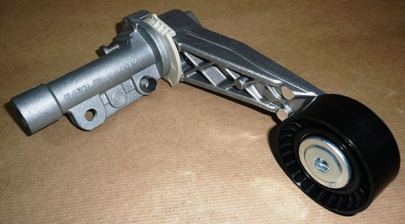 Napinacz alternatora Citroen Berlingo C3 C4 Peugeot 207 208