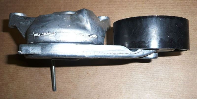 Napinacz alternatora Citroen Berlingo C3 C5 Peugeot 208 308