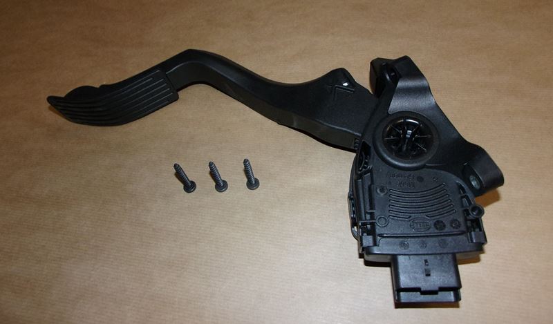 Nakładki na pedały Citroen C2 Peugeot 208 komplet 4 sztuki