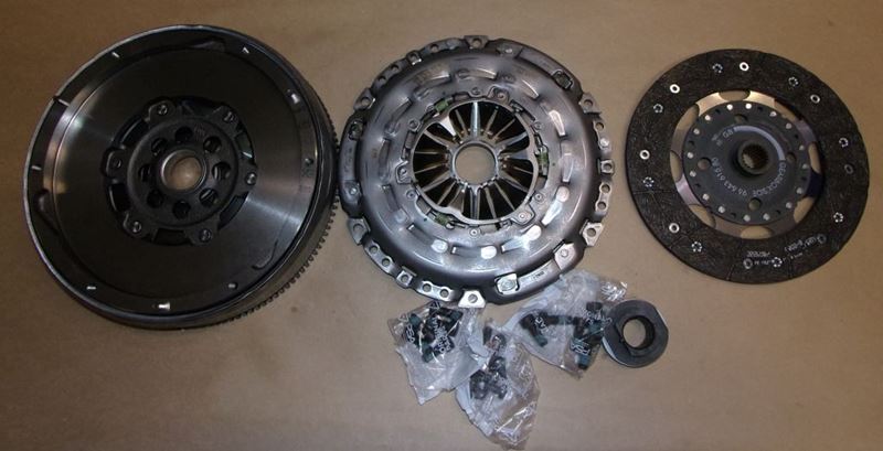 Koło dwumasowe + sprzęgło Citroen C4 2.0 Hdi