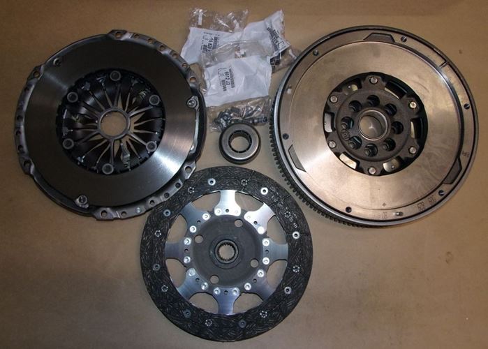 Koło dwumasowe + sprzęgło Citroen C4 2.0 Hdi