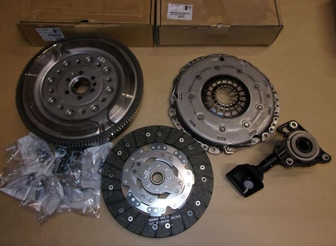 Koło dwumasowe + sprzęgło Citroen C4 Peugeot 208 1.6 THP