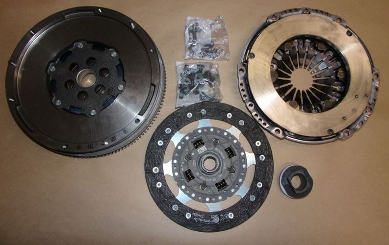 Koło dwumasowe + sprzęgło Citroen Jumpy IV Peugeot 5008