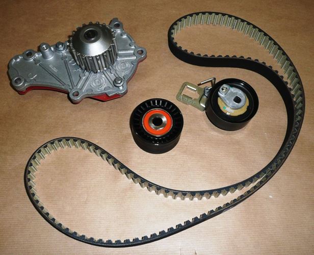 Rozrząd kompletny z pompą Citroen C3 C4 Peugeot 208 1.6 Hdi