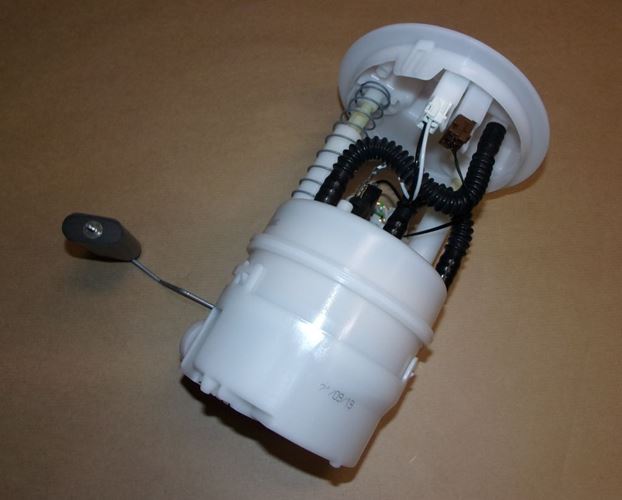 Pompa paliwa kompletna Renault Clio IV 1.2 Tce