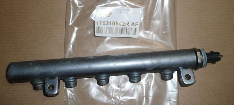 Rampa wtrysku Renault Trafic III 1.6 Dci