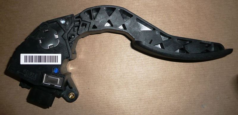 Potencjometr pedału gazu Renault Megane III