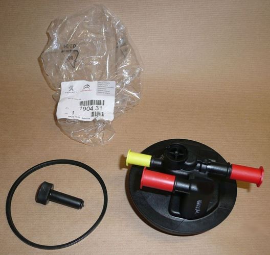 Pokrywa filtra paliwa Citroen C4 Peugeot 307 2.0 Hdi