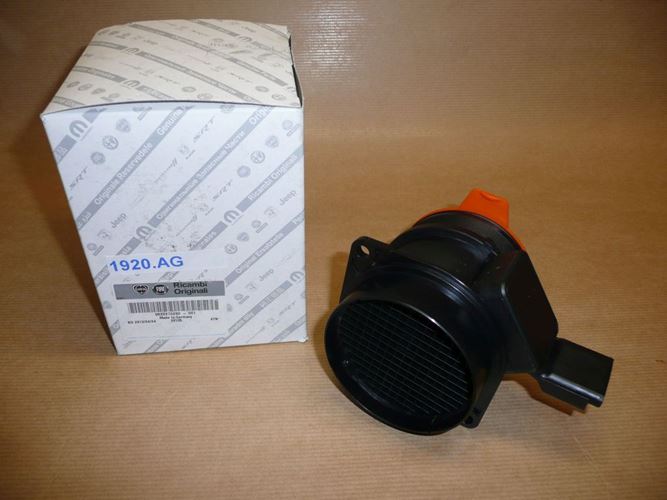 Przepływomierz czujnik masy powietrza Citroen C5 C8 Peugeot 406 407 806