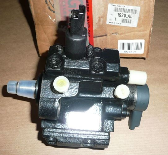 Pompa wtryskowa Citroen C5 C8 2.0 Hdi