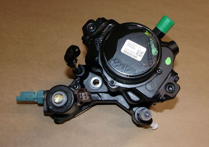 Pompa wtryskowa Citroen C5 III 2.0 Hdi