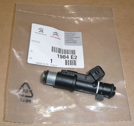 Wtryskiwacz Citroen C4 C5 C8 Peugeot 206 307 2.0 16V
