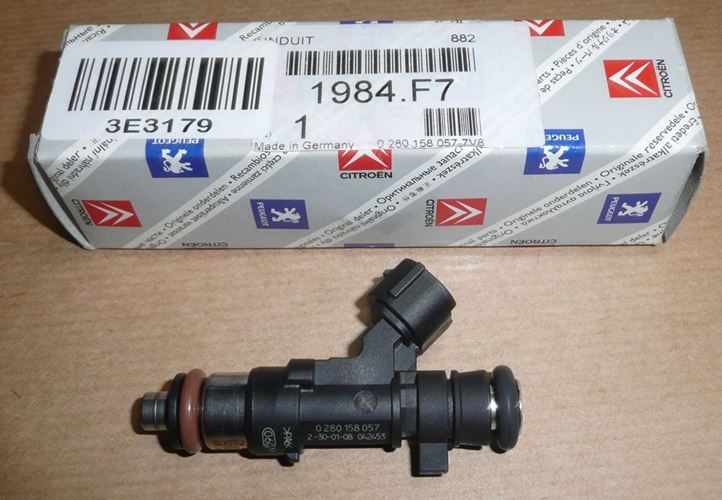 Wtryskiwacz Citroen C2 C3 Peugeot 207 1.6 16V