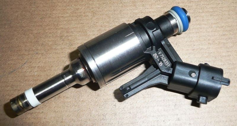 Wtryskiwacz Citroen C4 Peugeot 207 308 1.6 Vti