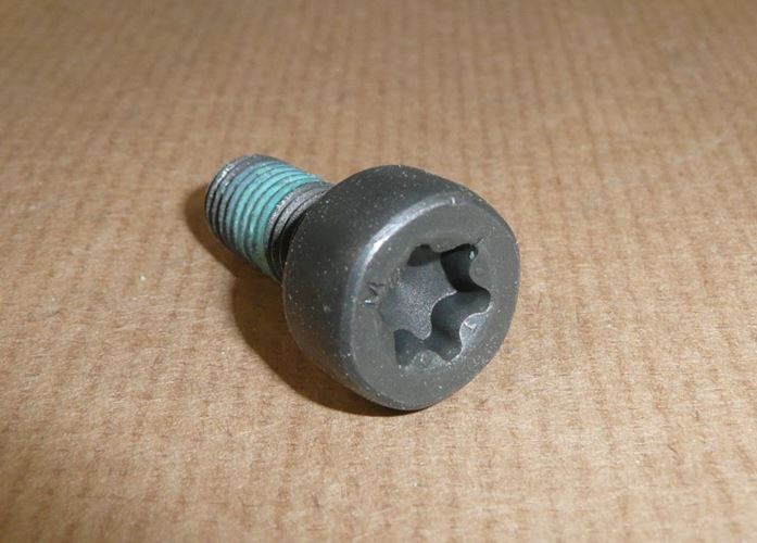 Śruba koła dwumasowego Citroen Berlingo III