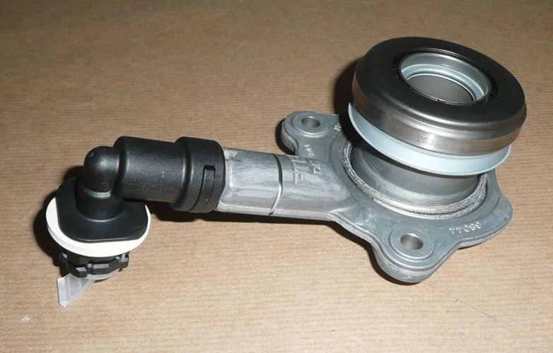 Łożysko sprzęgła siłownik Citroen C5 Peugeot 407 2.2 Hdi