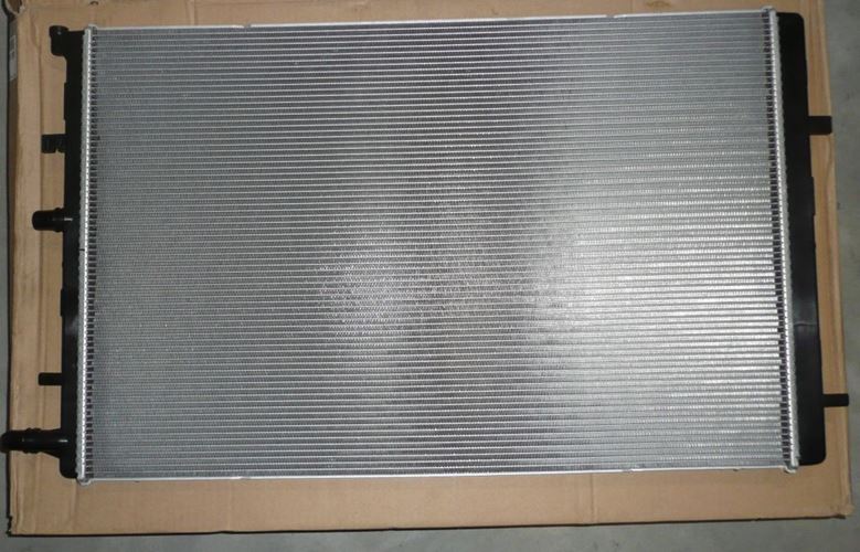Chłodnica wody Renault Kangoo II 1.5 1.6 Dci