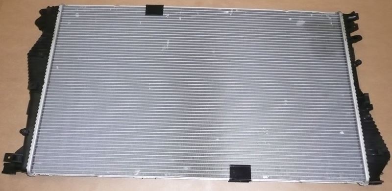 Chłodnica wody Renault Trafic II 2.0 Dci 10-15