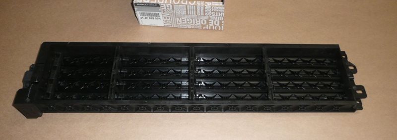 Żaluzja (roleta) chłodnicy Renault Megane IV