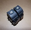 Przycisk podnoszenia i opuszczania szyb Dacia Duster