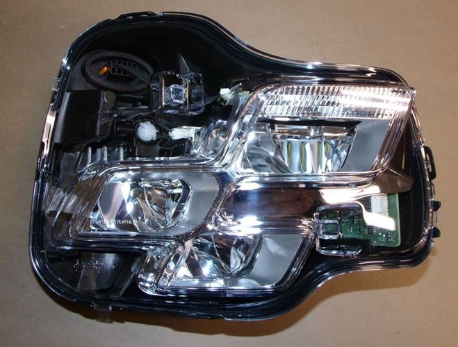 Lampa przeciwmgłowa Renault Clio IV RS przód prawa