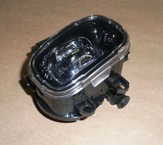 Lampa przeciwmgłowa LED Renault Clio V prawa