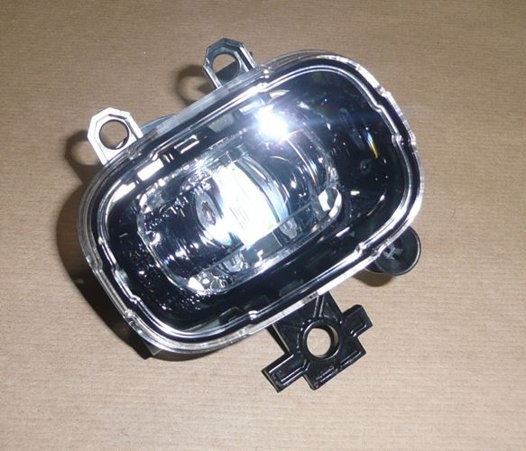Lampa przeciwmgłowa LED Renault Clio V lewa