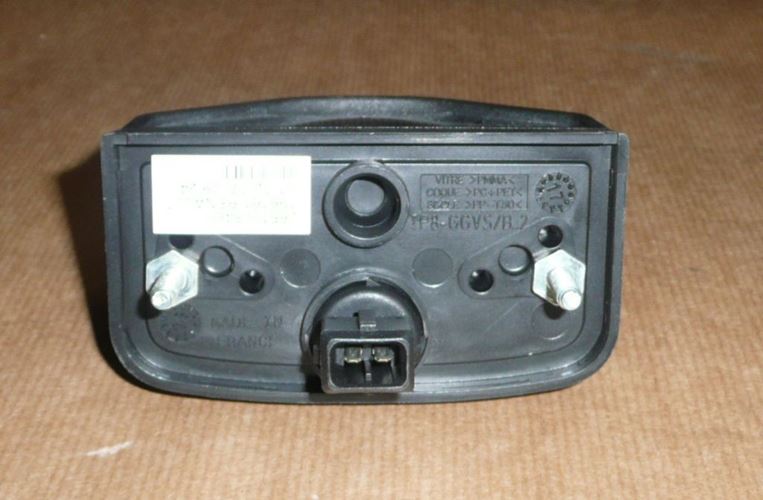 Lampa tablicy rejestracyjnej Renault Master III