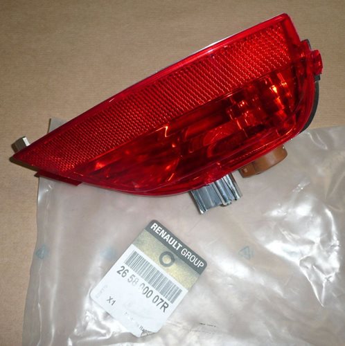 Lampa przeciwmgłowa Renault Megane III tył